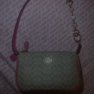 pink coach nolita 19